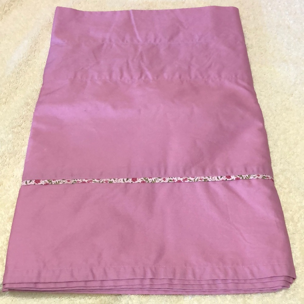 NEW Laura Ashley Lifestyles Peony Pink Blouson Valance 87”x 16” 100% Cotton